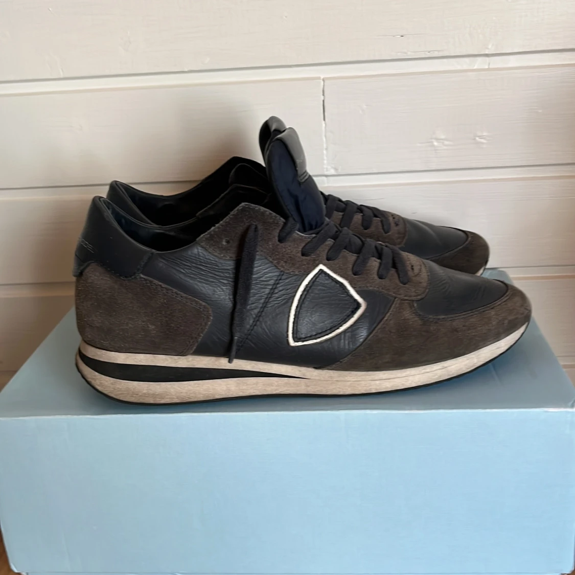 Philippe Model sneakers i mocka och skinn - 2