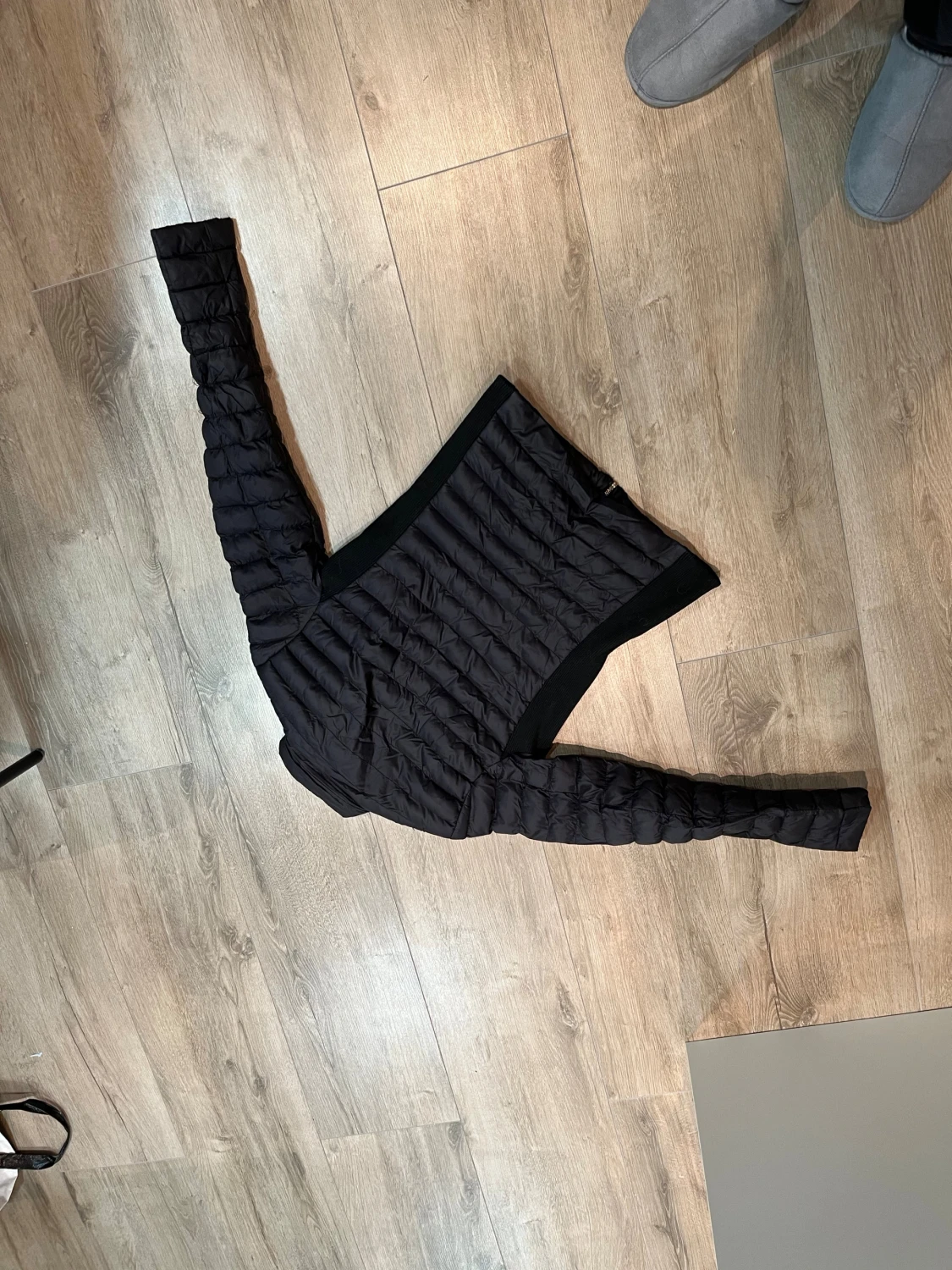 Svart pufferjacka från Softy, S - 1