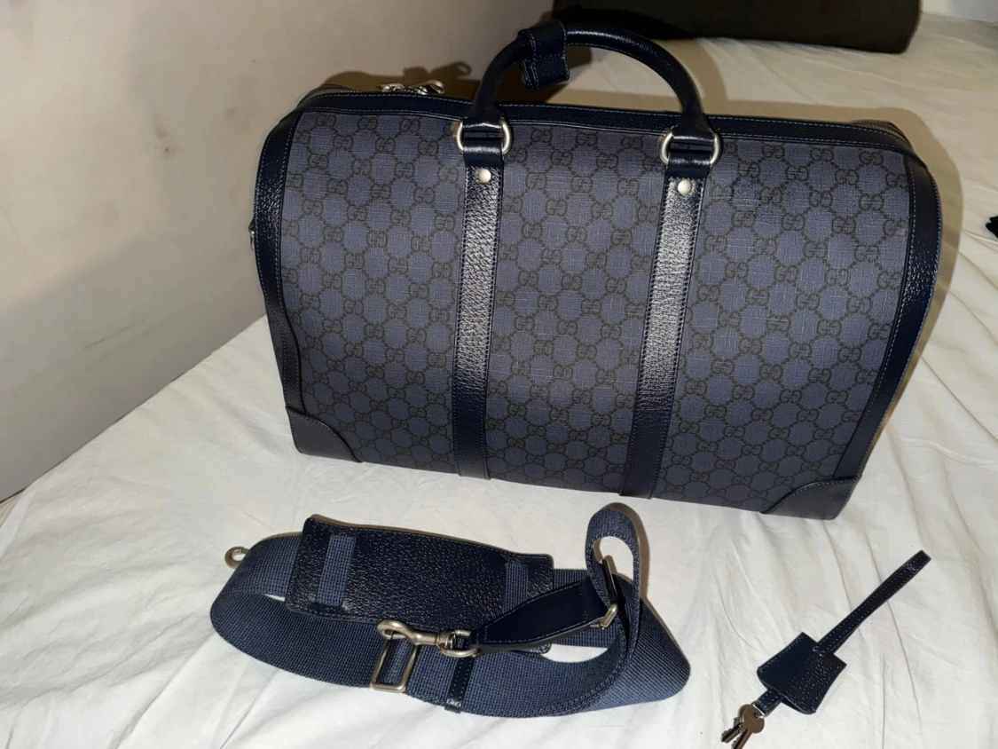 Gucci blå resväska med GG-mönster - 2