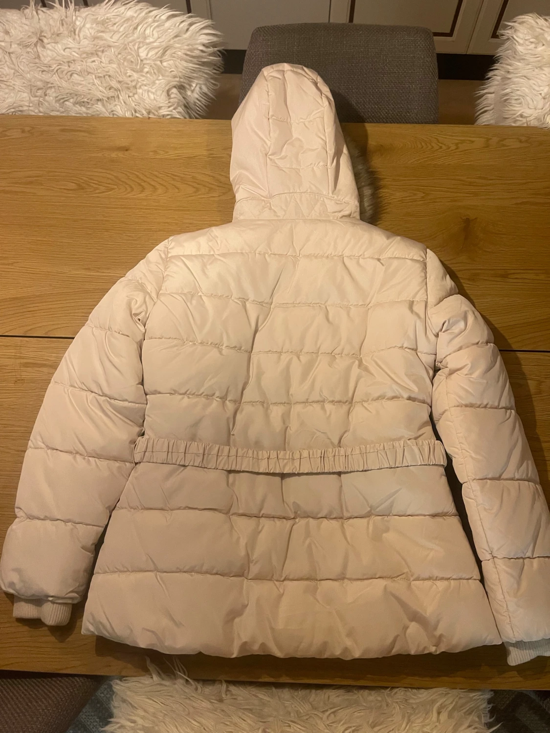 Beige vinterjacka från Garcia - 1