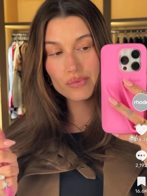 Rosa rhode skal  - iPhone 15 pro 