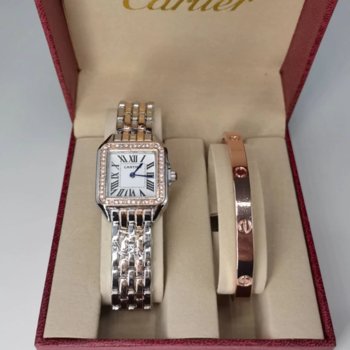 silverfärgad fyrkantig klocka - 2