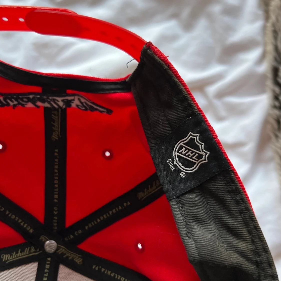 Röd keps Mitchell & Ness NHL - 2