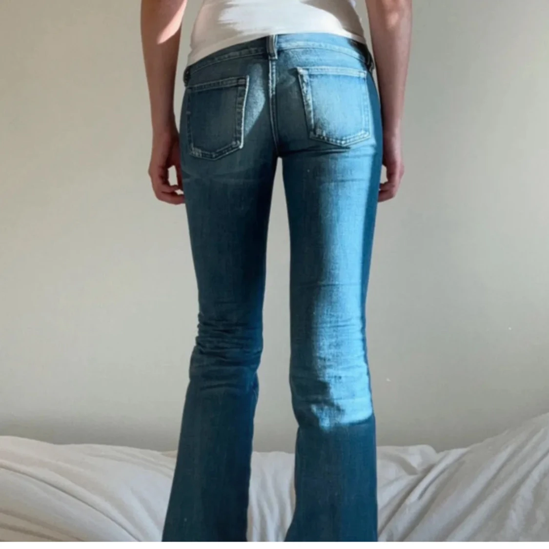Lågmidjade bootcut jeans från disel - 1