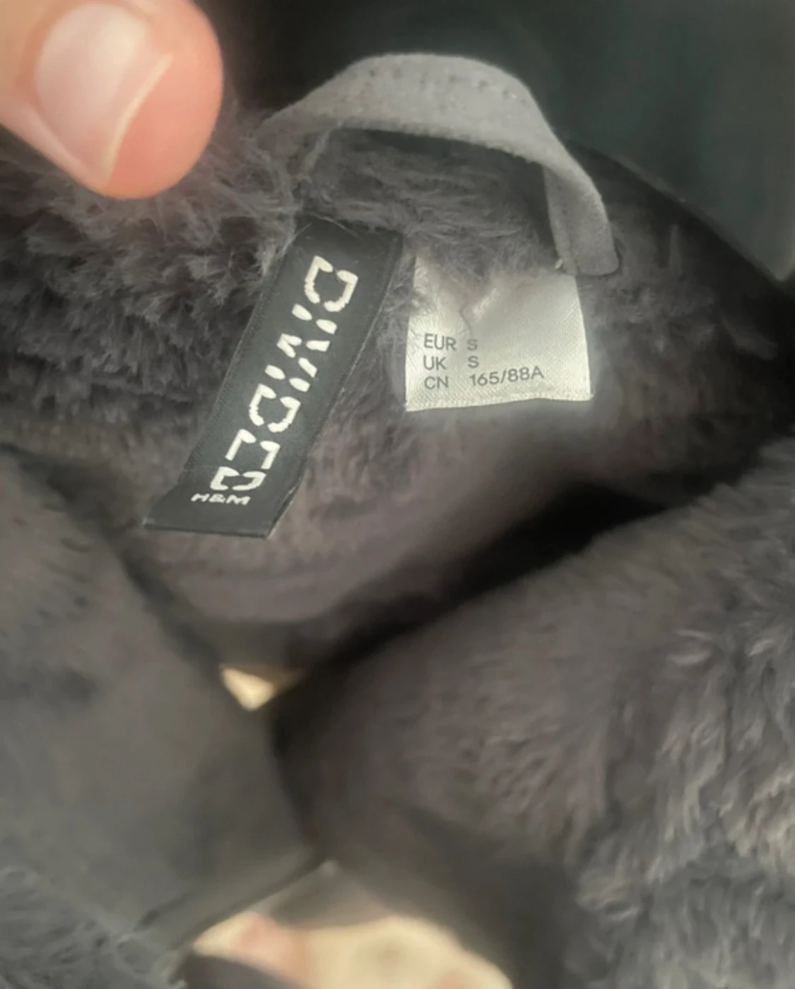 Mörkgrå teddyjacka från H&M Divided