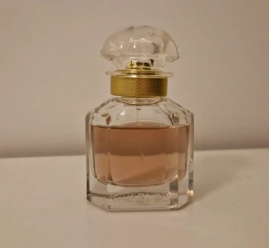 Guerlain - Mon Guerlain Parfym 30ml - Mängd enligt bilder. Har tyvärr ej kvar kartong.