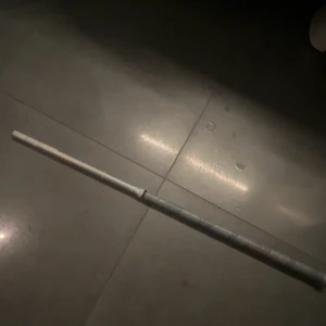 Zone airlight 29 flex - Säljer min zone innebandyklubba (utan blad) inga fel på den men lite skorv nedtill som åkt av på klubban då den är silvrig och blänker. Nypris 1800, perfekt för dig som vill ha en bra och billig innebandy klubba till ett bra pris. Pris kan diskuteras. 