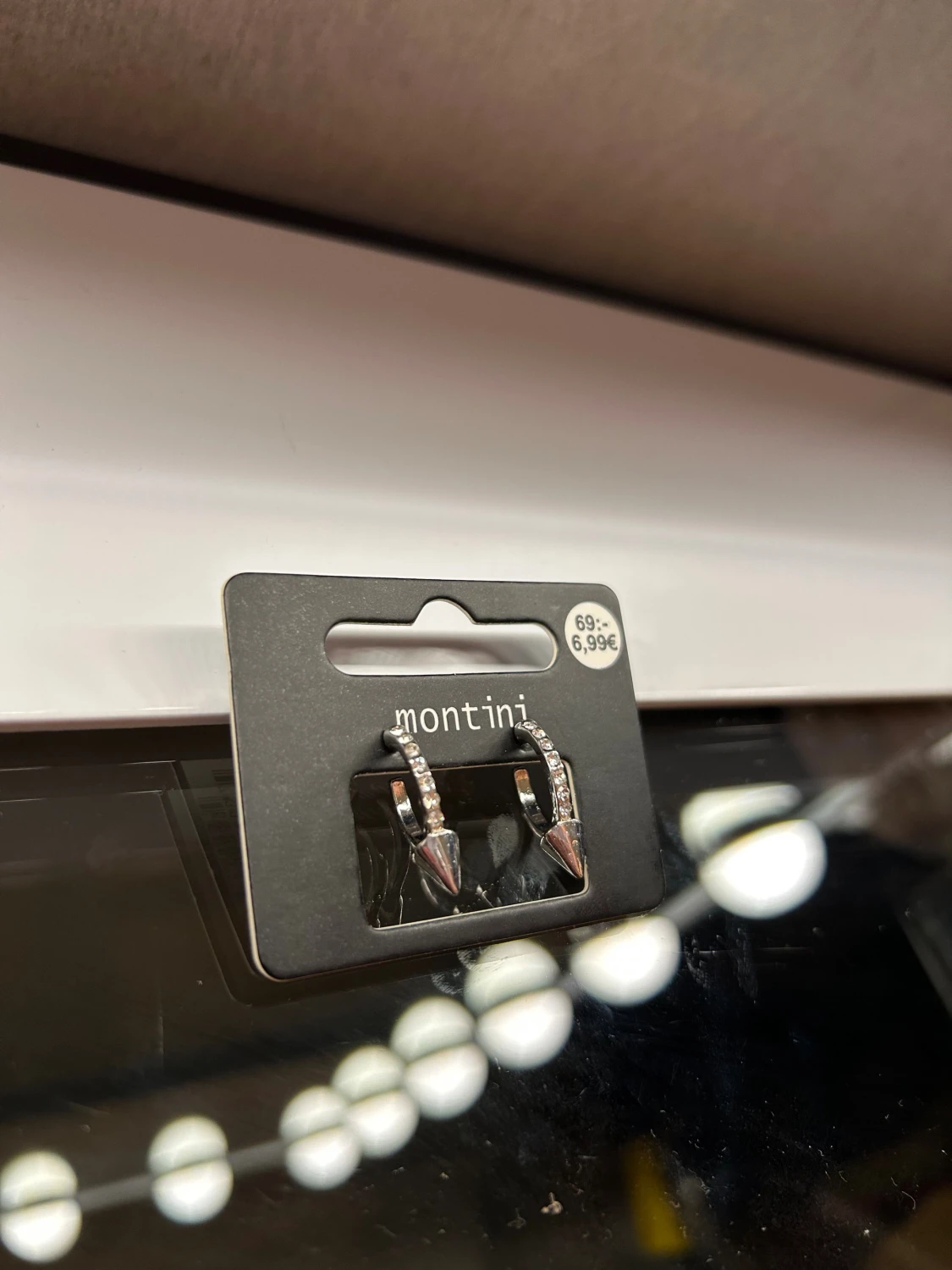 Silvriga örhängen med strass - 3