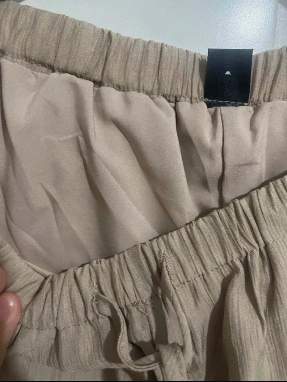 Beiga linnebyxor med dragsko - 1