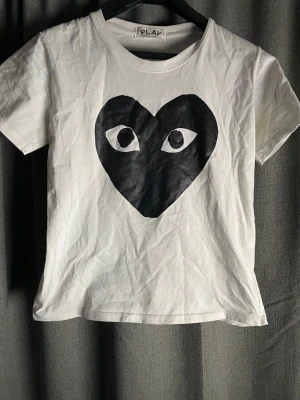 Cdg t shirt - .