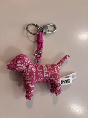 Nyckelring från PINK Victoria's Secret🩷 - Söt nyckelring från Victoria's Secret PINK. Helt ny! 