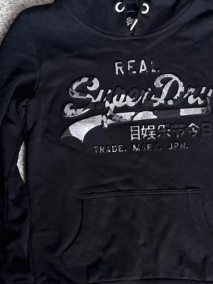 Super dry och nudie jeans - Bra pris