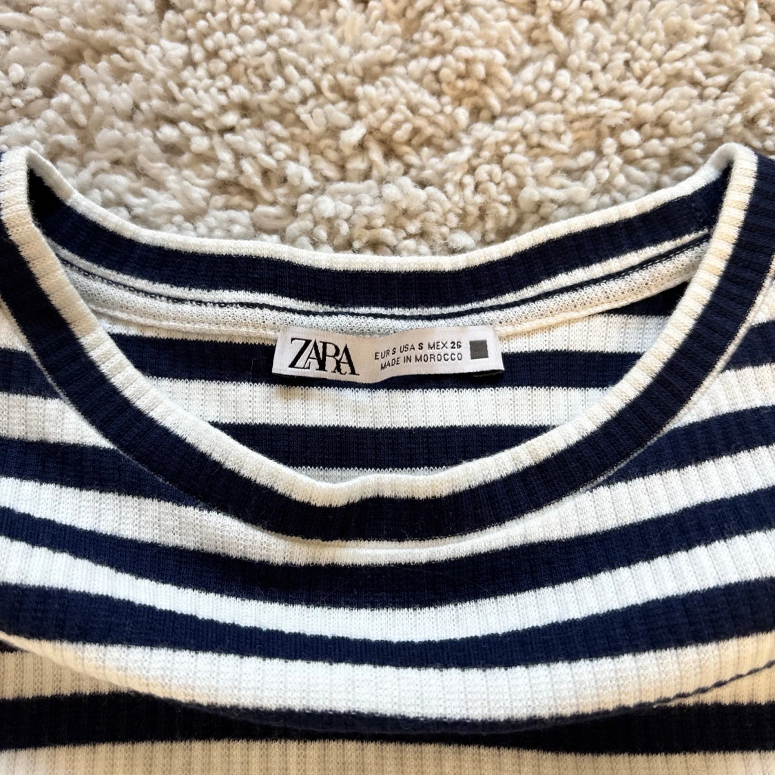 långärmad croppad topp - 2