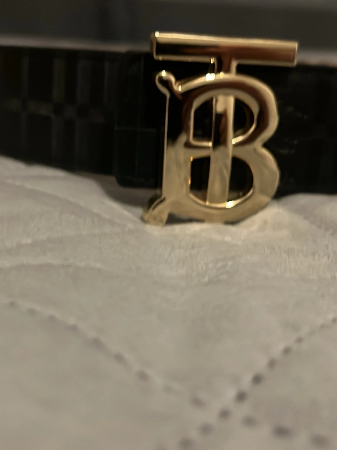 Burberry bälte med guldigt B-spänne - 1