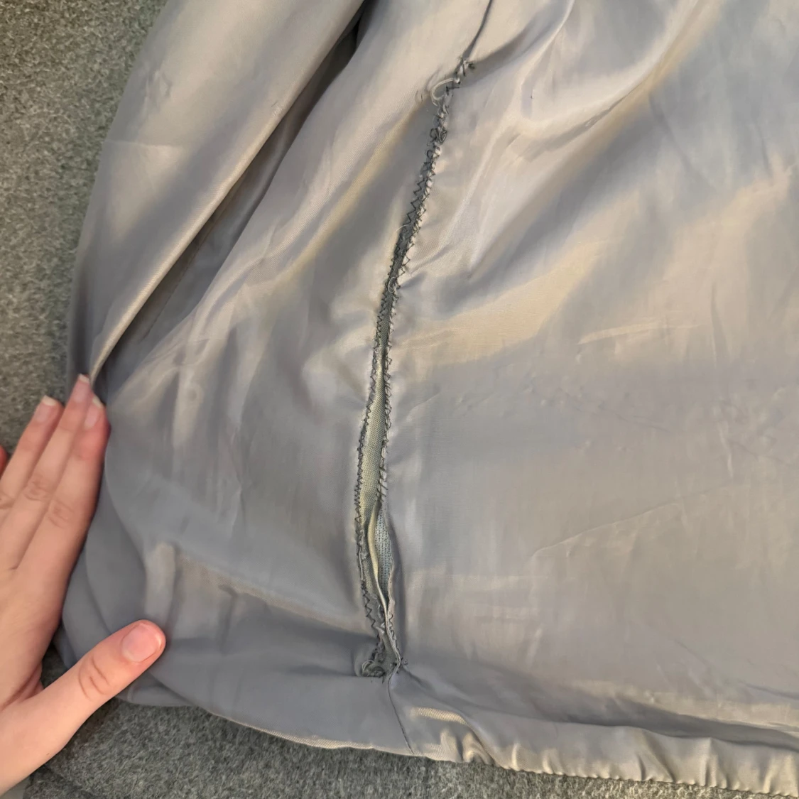 Grå ulljacka från Bubbleroom x Lojsan Wallin - 3