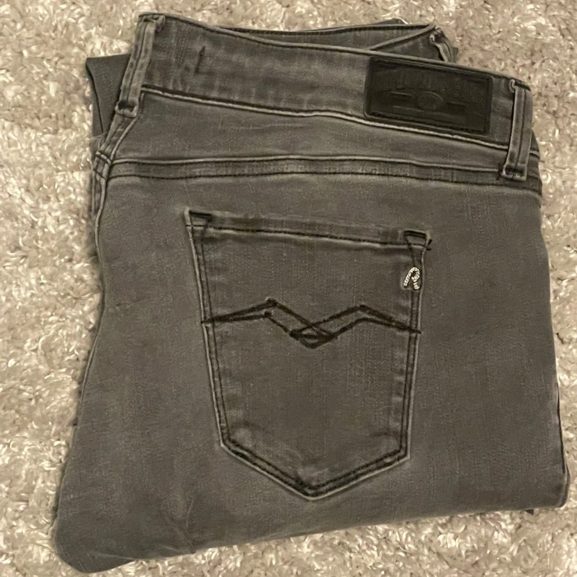 Replay grå slimfit jeans med slitningar och Hyperflex  - 1