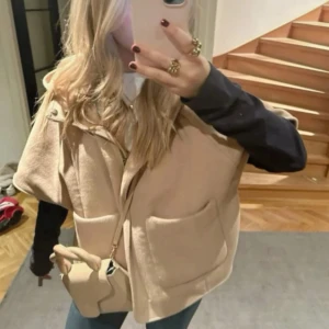 Zara kappa/poncho  - Söt kappa från Zara, storlek 164❤️ passar mig med XS-S! 