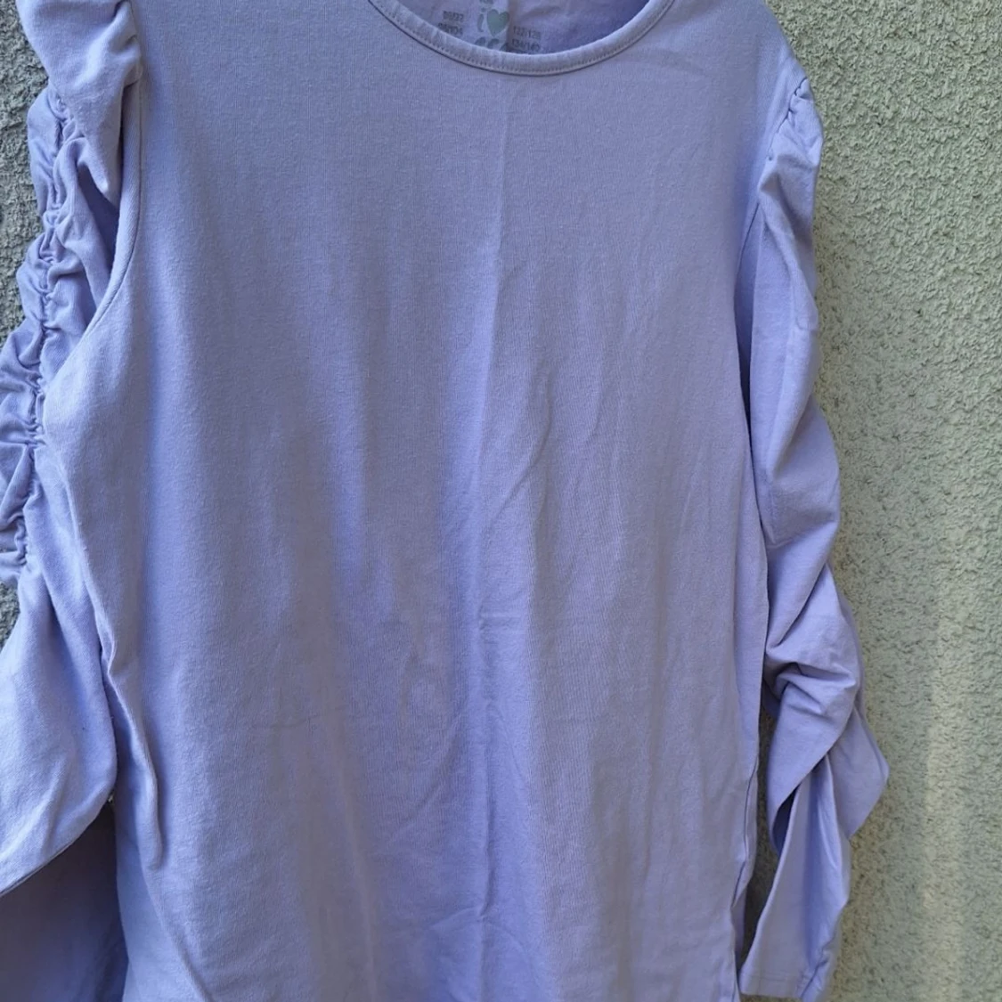 Ljuslila och ljusrosa långärmade toppar - 2