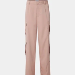 Söker!!!! Cloeys byxor  - Söker!!! Dessa cloeys byxor storlek S eller M