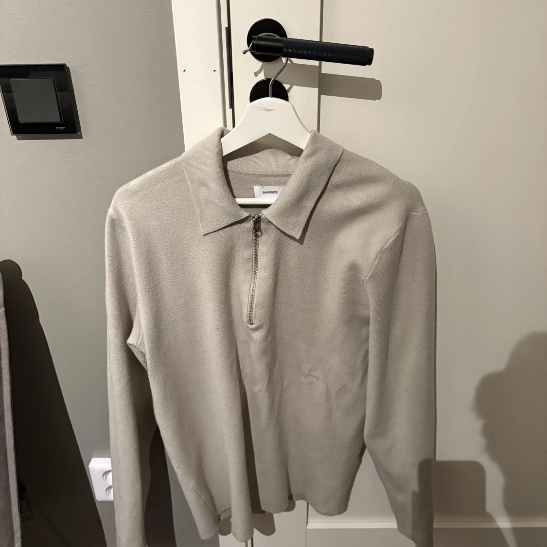 Beige halvzip-tröja från Samsøe Samsøe