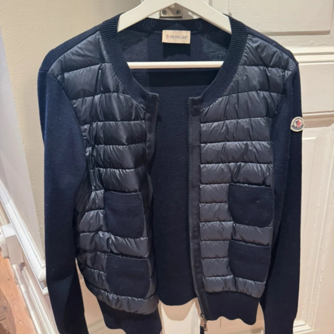  Intressekoll på min Moncler cardigan