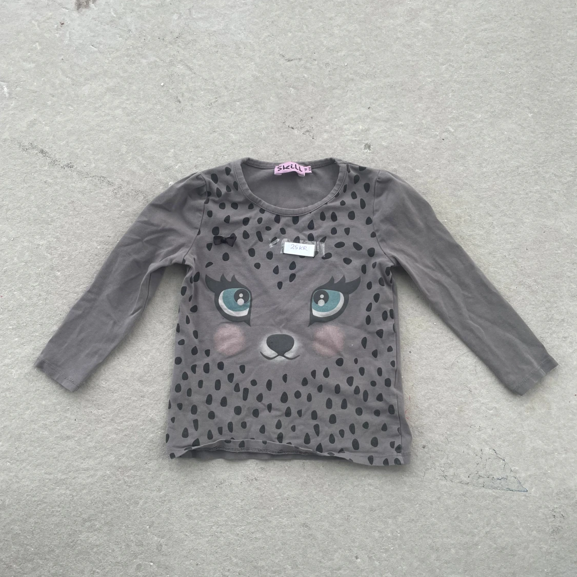 Grå leopardmönstrad tröja Skill
