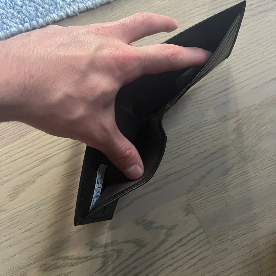 Svart plånbok från French Connection - 3