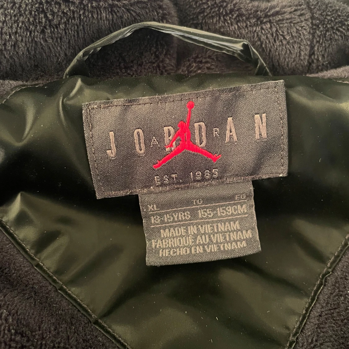 Svart pufferjacka från Jordan XL - 2