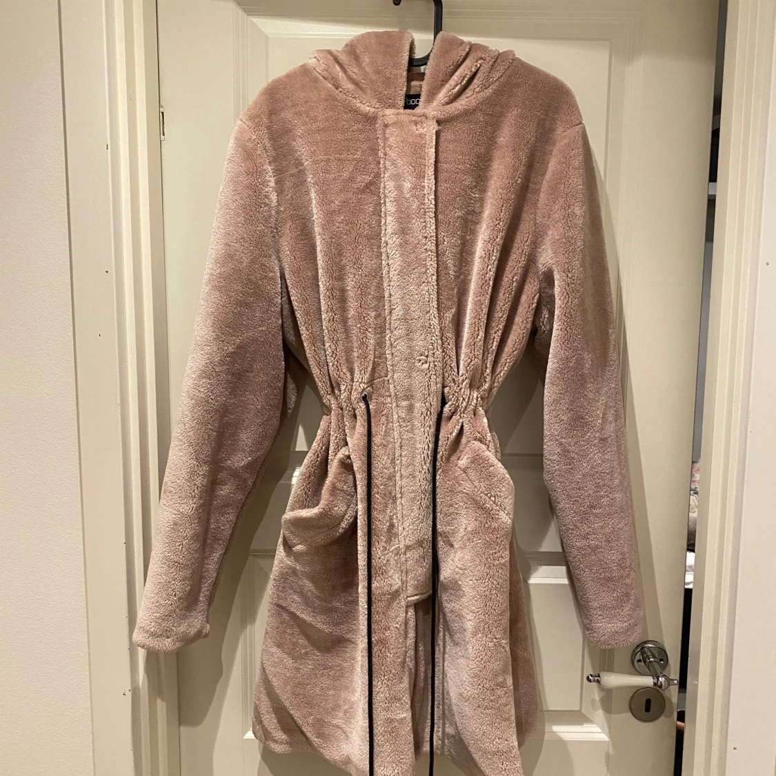  teddyjacka med huva och snörning - 1