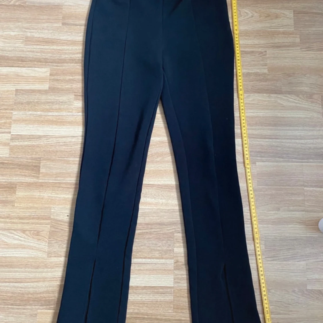 Kostymbyxa - byxa med slits