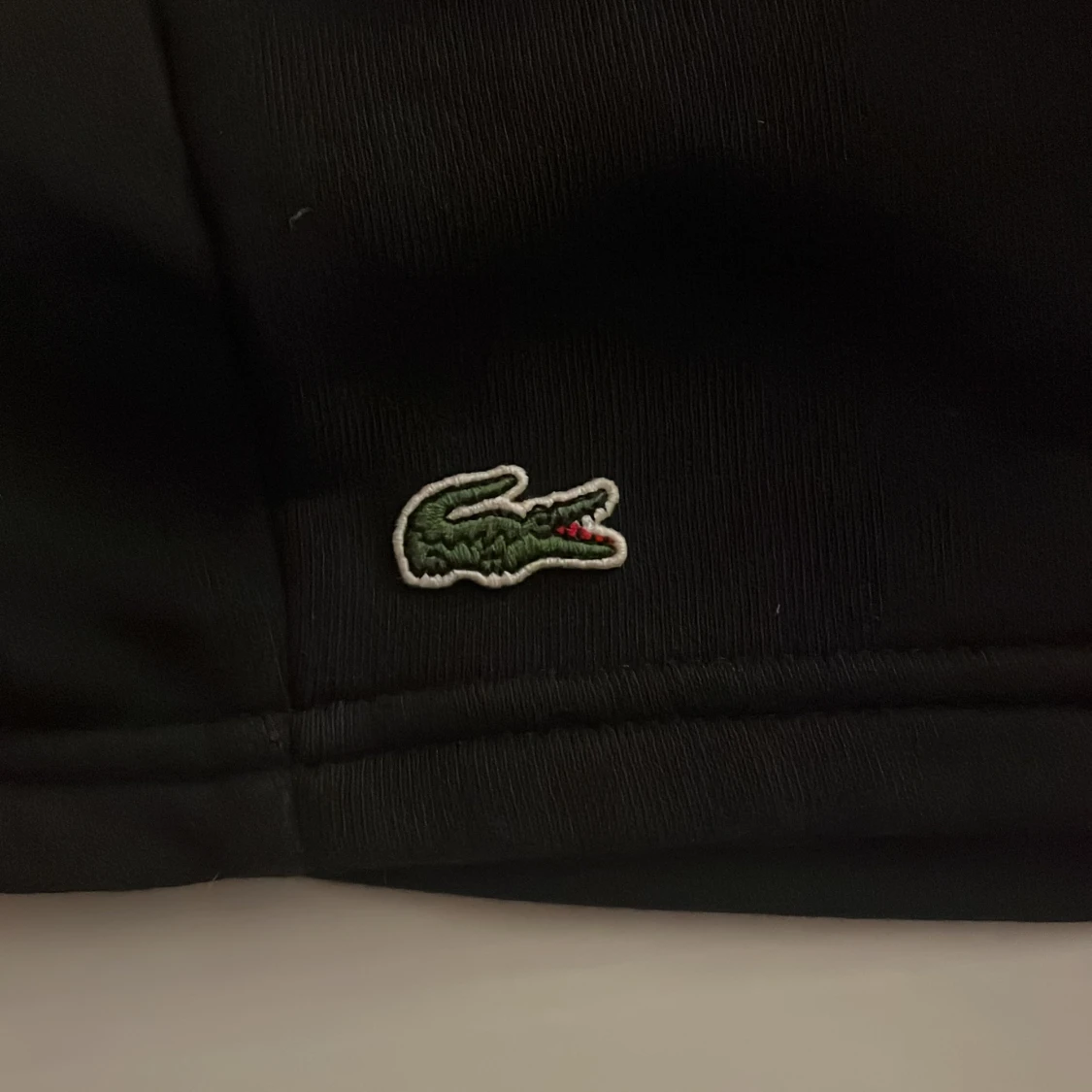 Svarta shorts från Lacoste  - 1