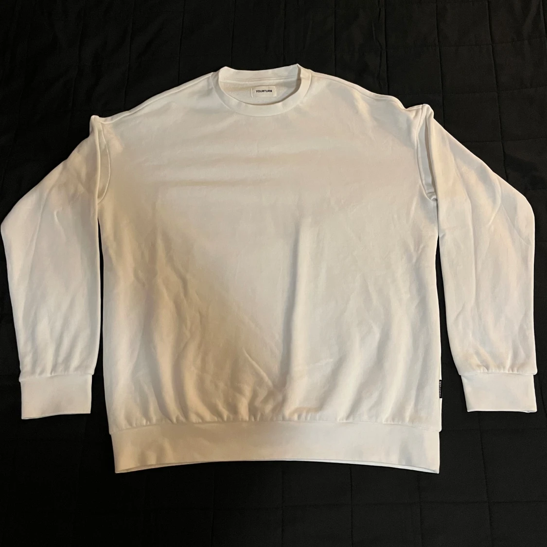 Vit sweatshirt från Yourturn