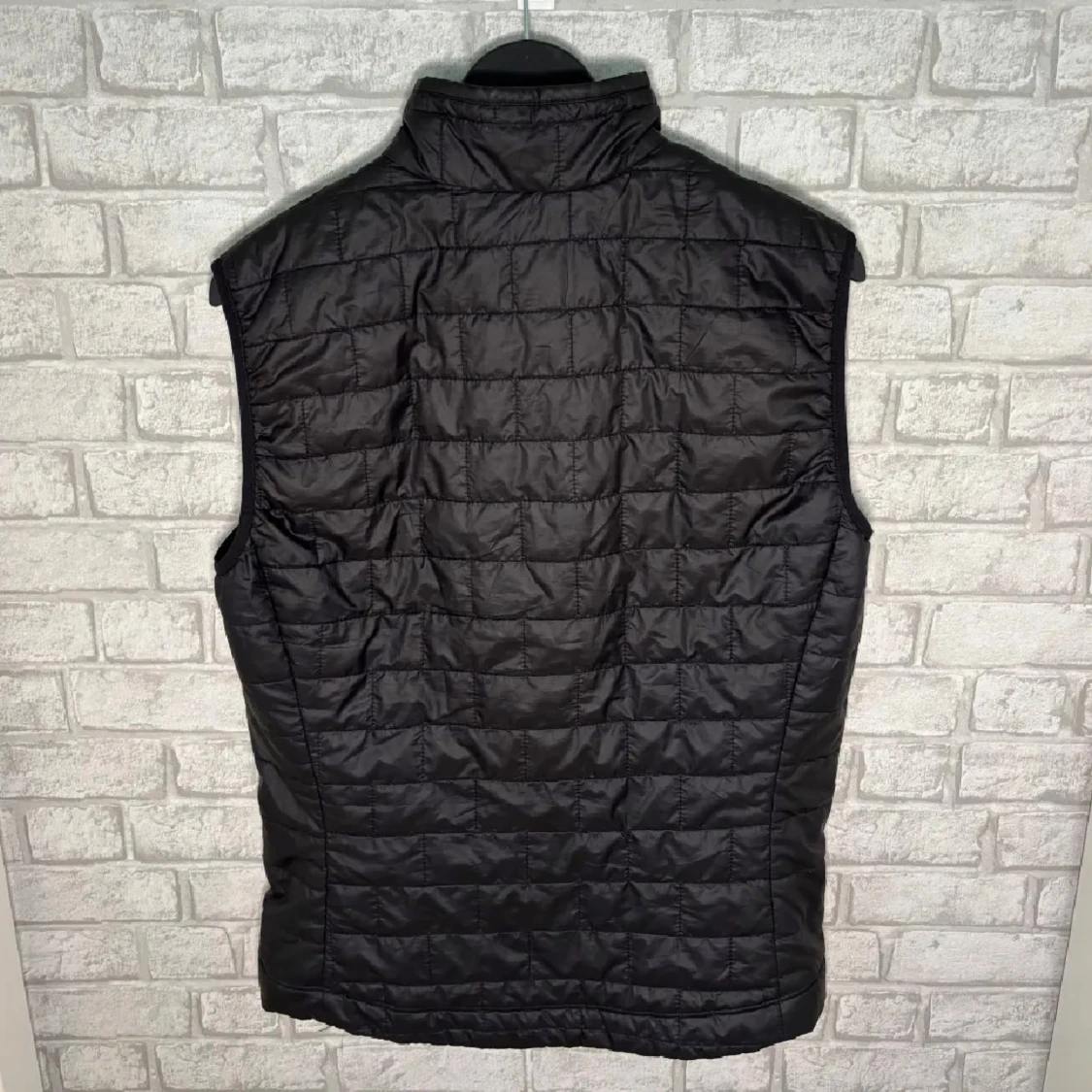 Svart quiltad dunväst från Patagonia - 1