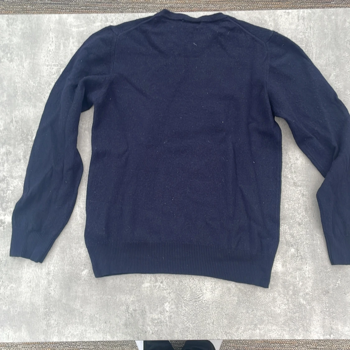 Mörkblå ulltröja från J.Lindeberg - 2