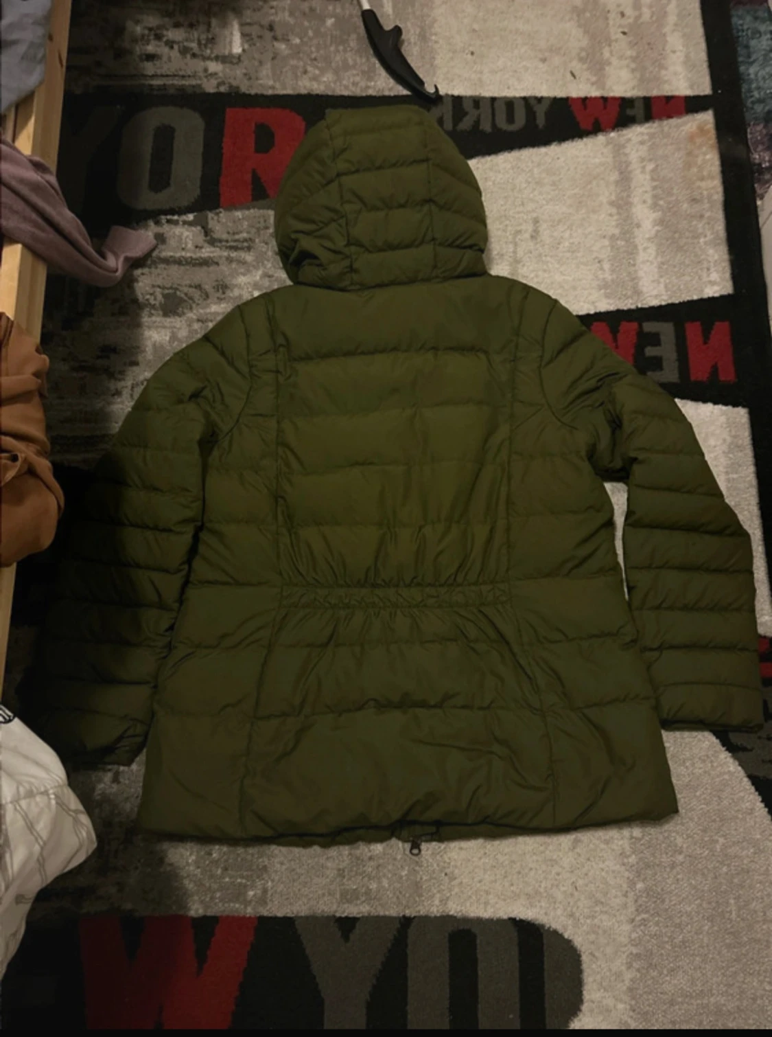 Olivgrön pufferjacka från Nike - 1