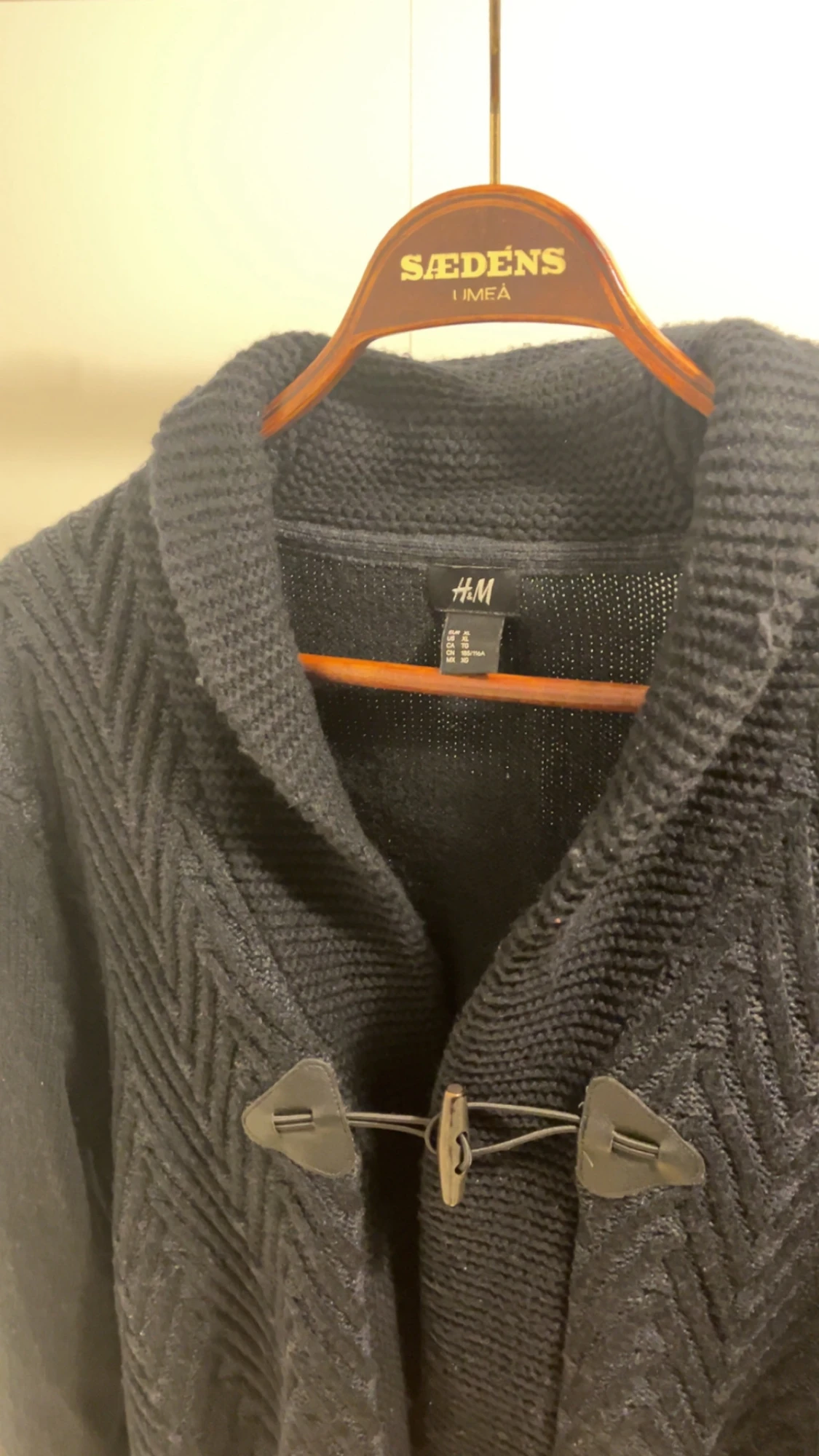 Marinblå tröja - 2