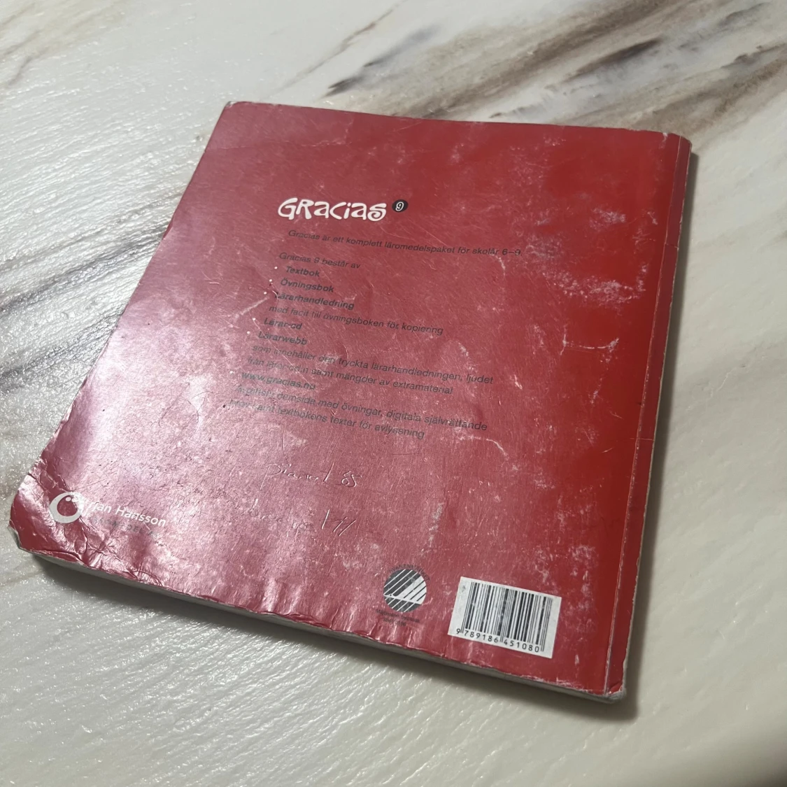 Gracias 9 textbok  - 1