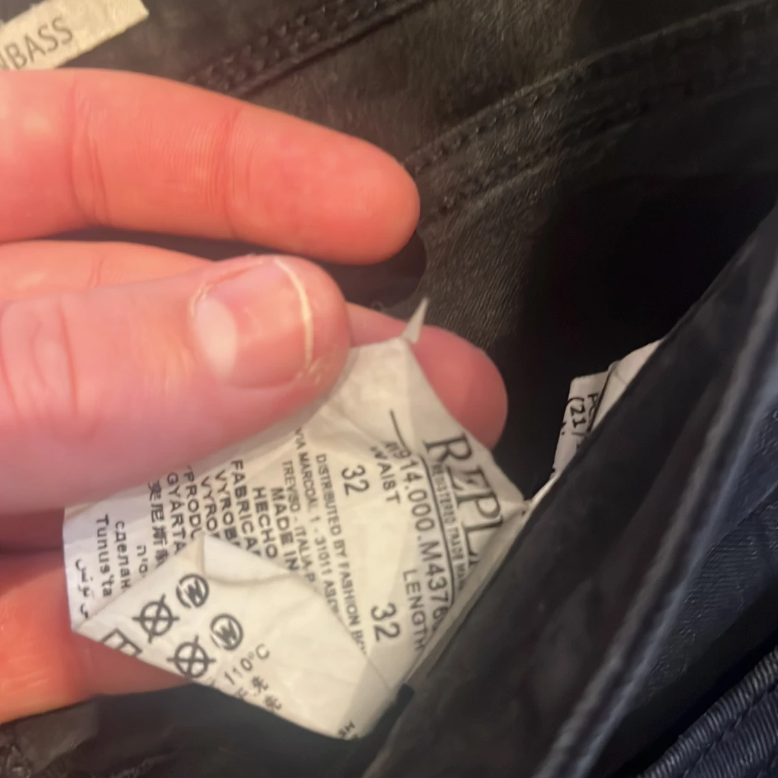 Svarta Replay Anbass jeans, stl 32/32 - 2