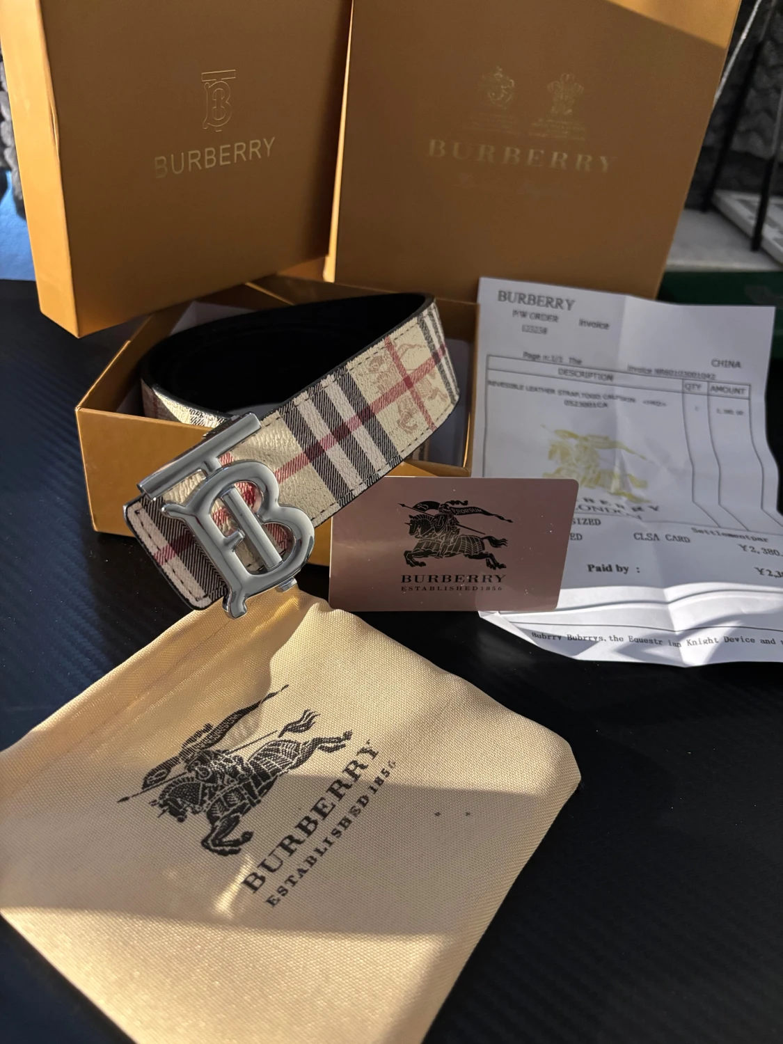 Vändbart Burberry bälte med giftbox set - 1