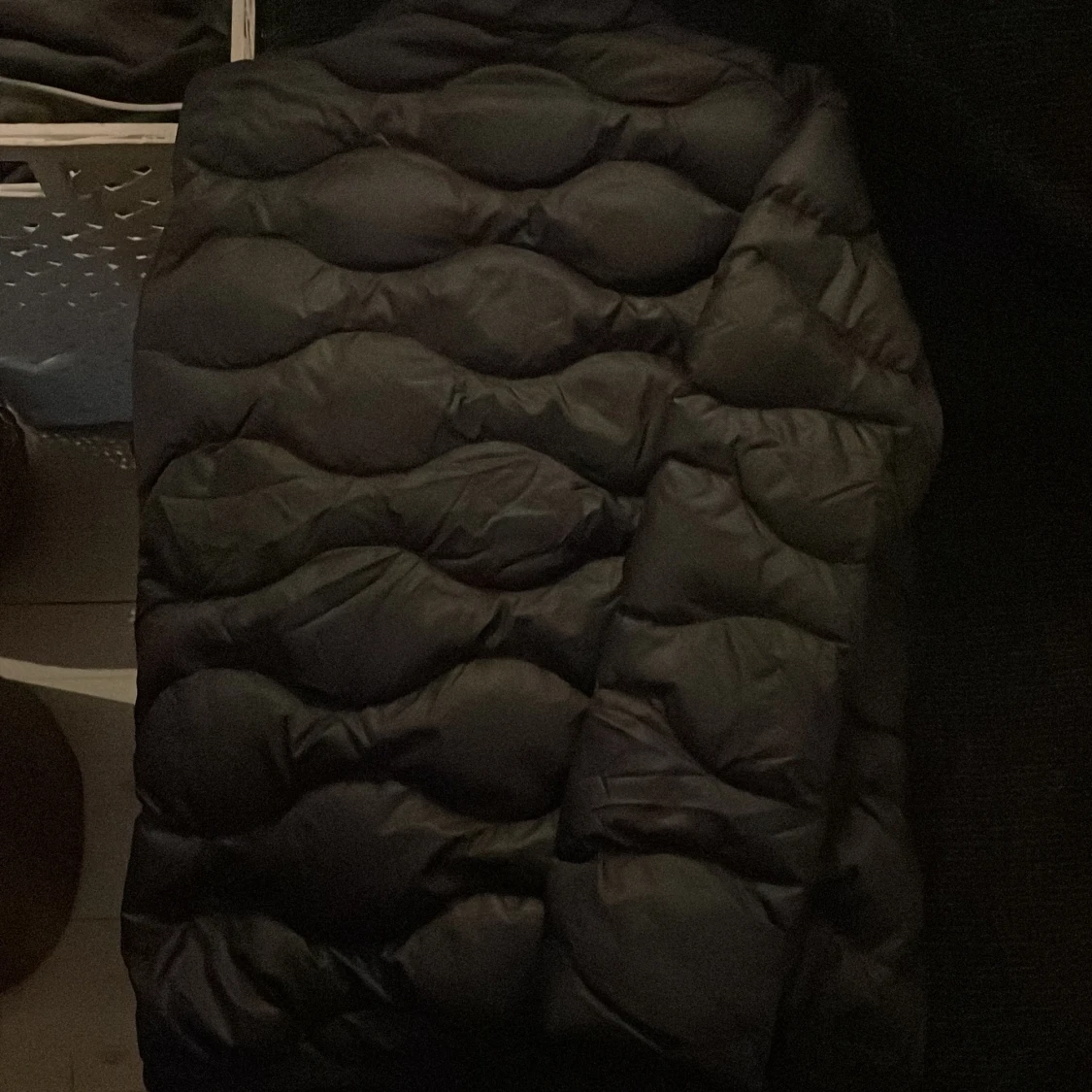 Svart dunjacka Peak Performance  - 92