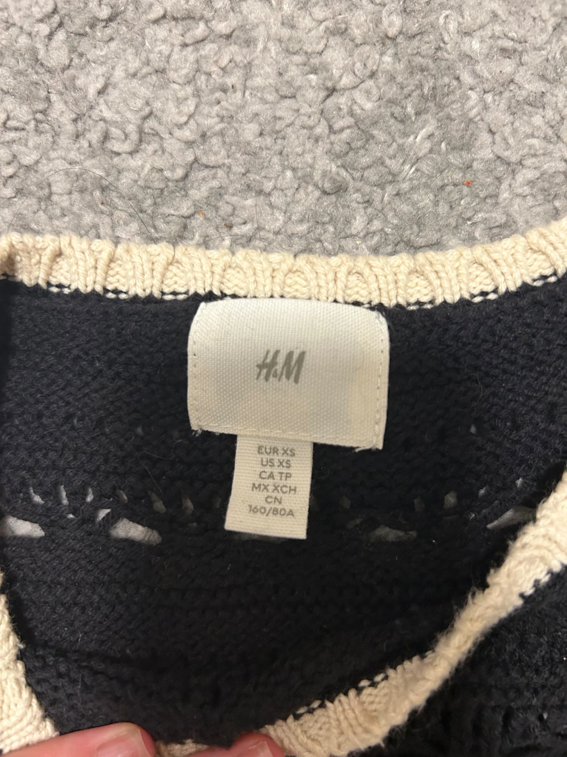 Svart stickad topp från H&M XS - 2