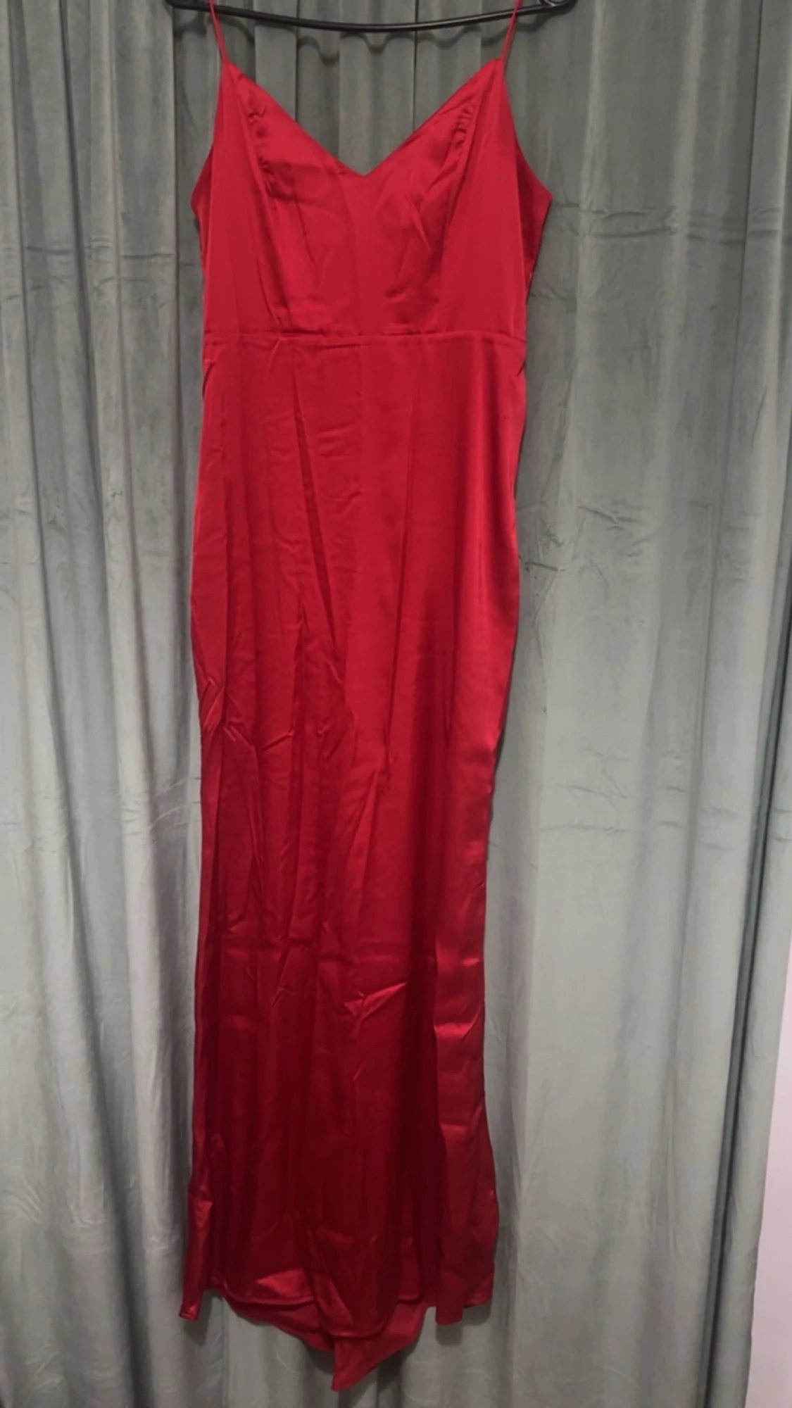 Röd långklänning  - 1