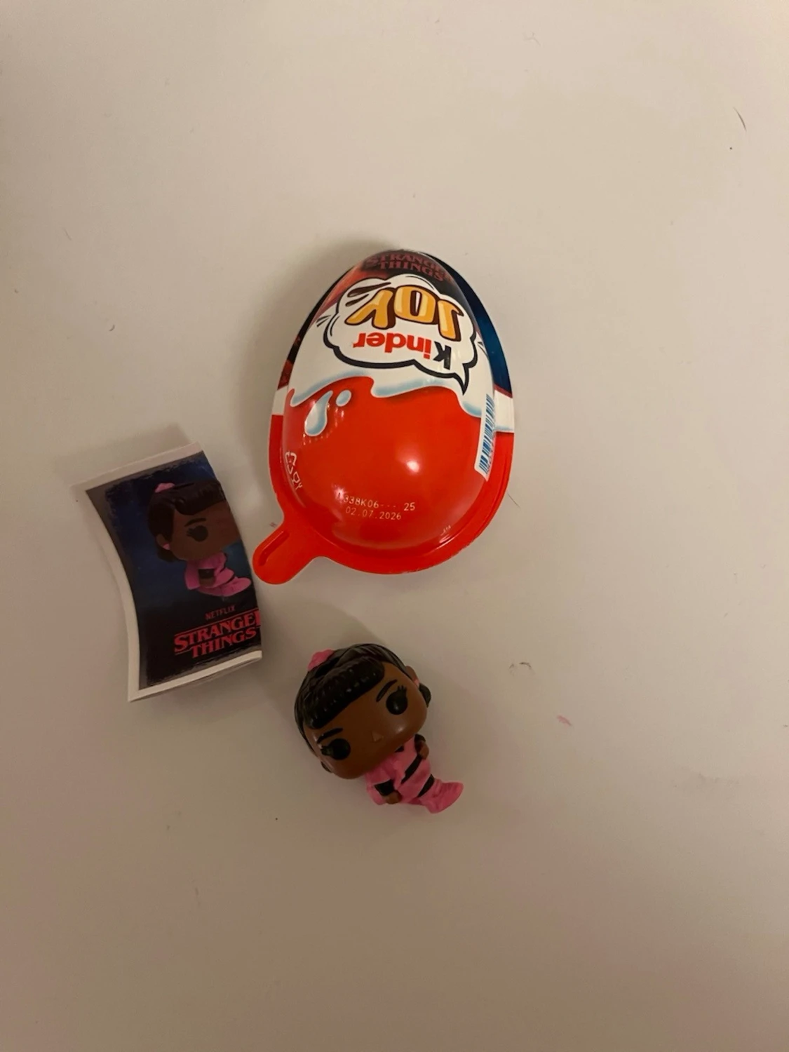 Kinder joy stranger things, figur Erica