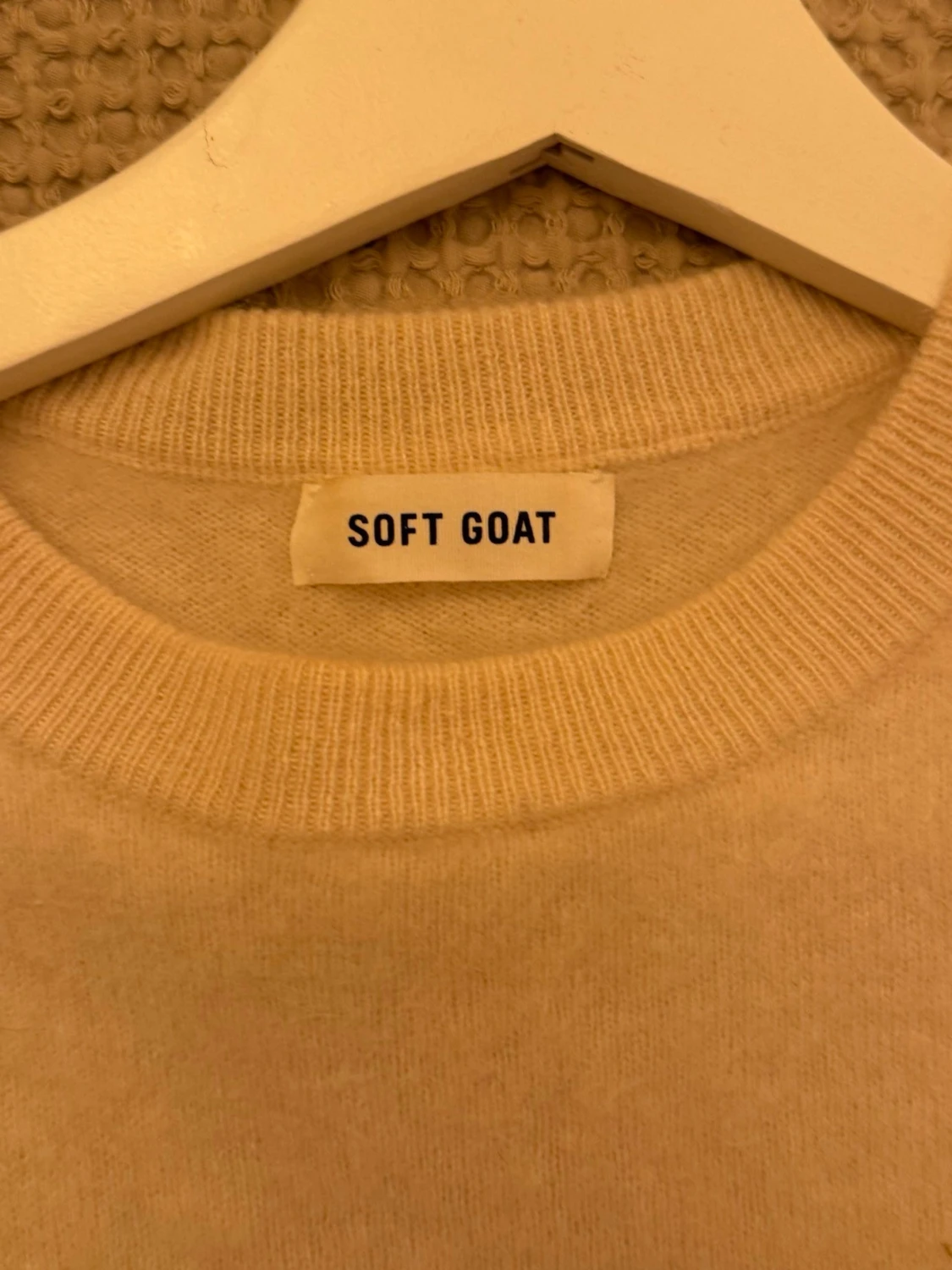 Beige kashmirtröja från Soft Goat - 1
