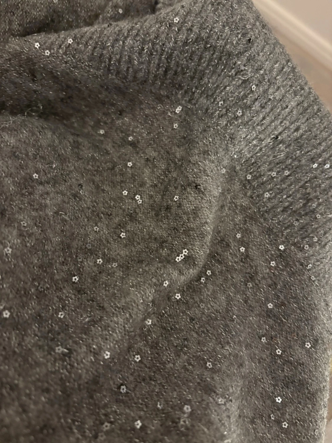 Grå glittrig stickad tröja H&M - 2