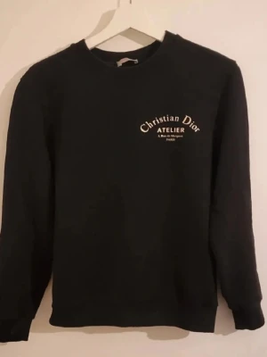 Svart sweatshirt storlek S - Mycket gott skick, storlek S, liten I storlek
