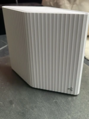 Säljer Telenor Wi-Fi-router – helt oanvänd -  Telenor wifi router i4882-73  Säljer en Telenor Wi-Fi-router som aldrig har använts. Den är i nyskick och fungerar som den ska.  ✔ Oanvänd ✔ Pålitlig Wi-Fi-router från Telenor ✔ Kan hämtas eller skickas med frakt 📦 Endast inom Sverige  Hör av dig vid intresse eller om du har frågor! 