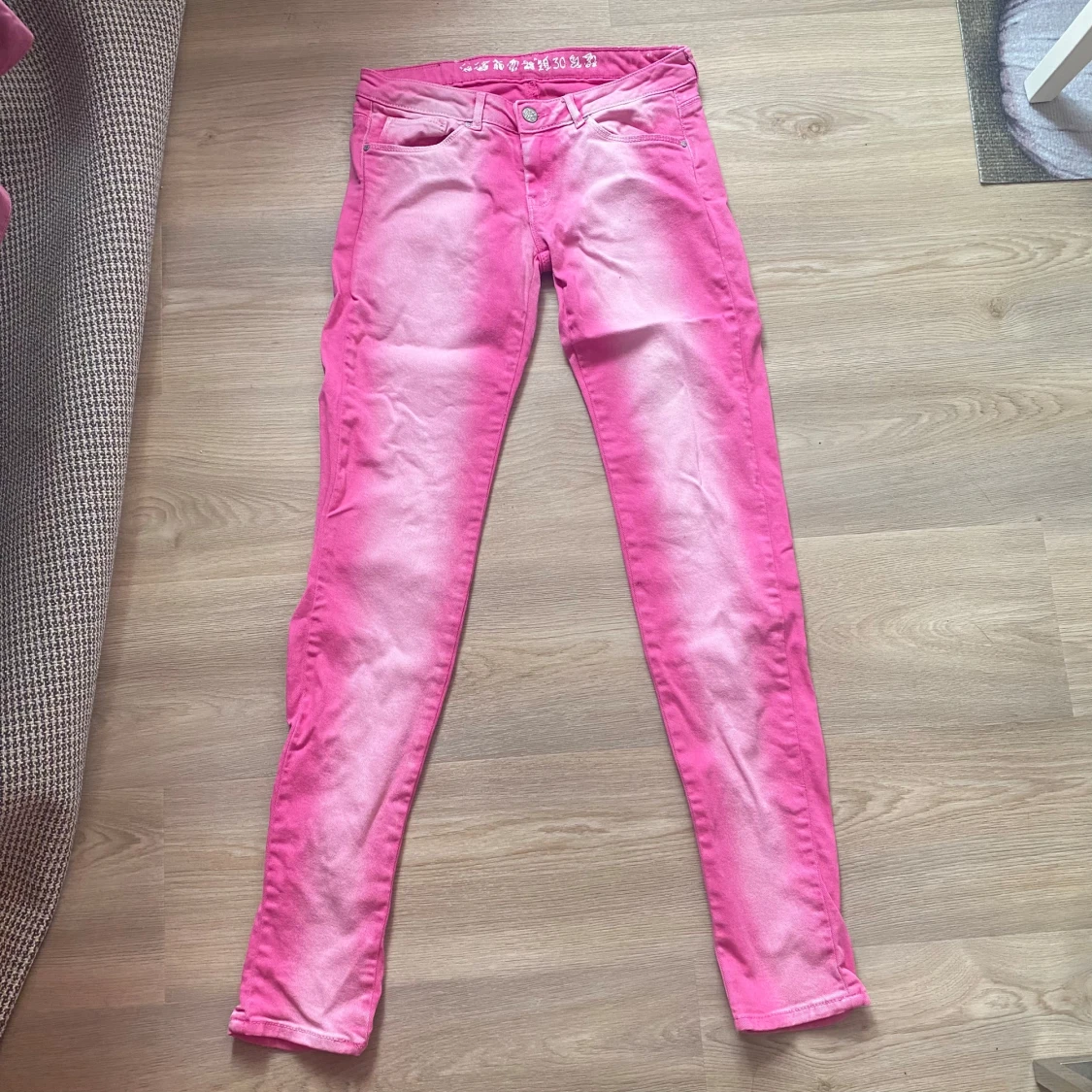 Rosa jeansbyxor - 90