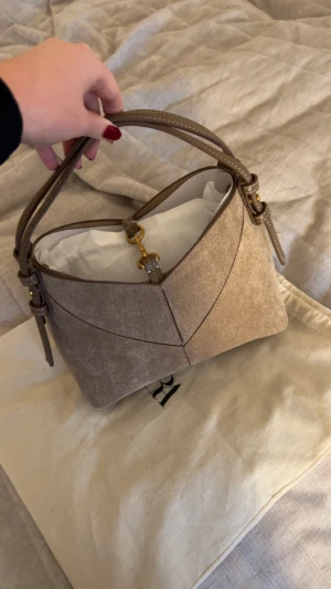 Zara väska - Aldrig andvänd handväska ifrån Zara