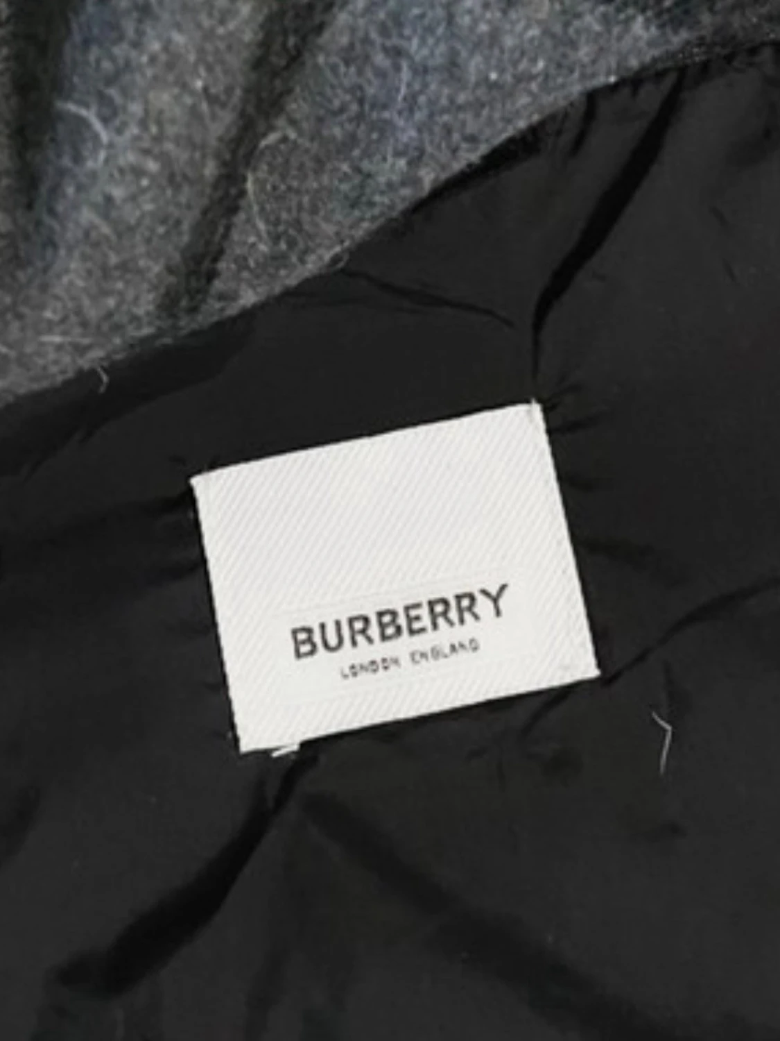 Svart pufferjacka från Burberry - 1